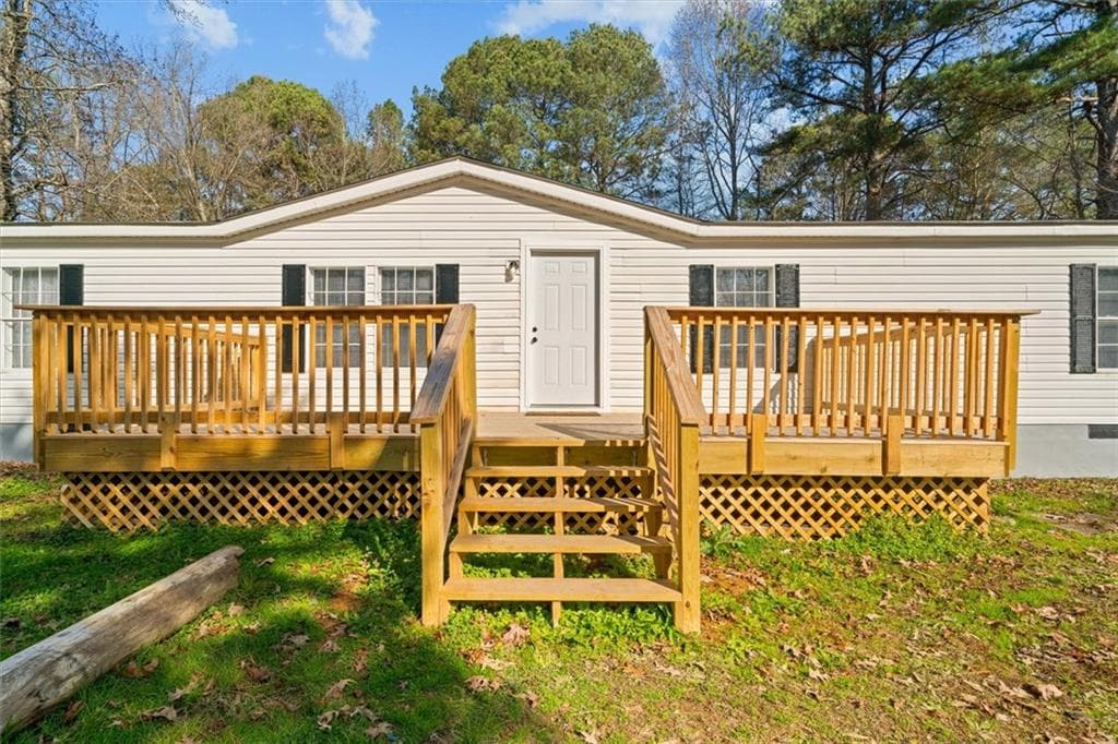 3 bedroom, 2 bathroom, 1,674 sq ft single family residence under contract at 106 W Nance Springs Road, Resaca, GA 30735 — photo 5