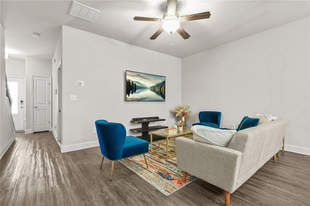 2 bedroom, 3 bathroom, 1,404 sq ft townhouse for sale at 6256 TRICKLE Bend, Atlanta, GA 30349 — photo 6