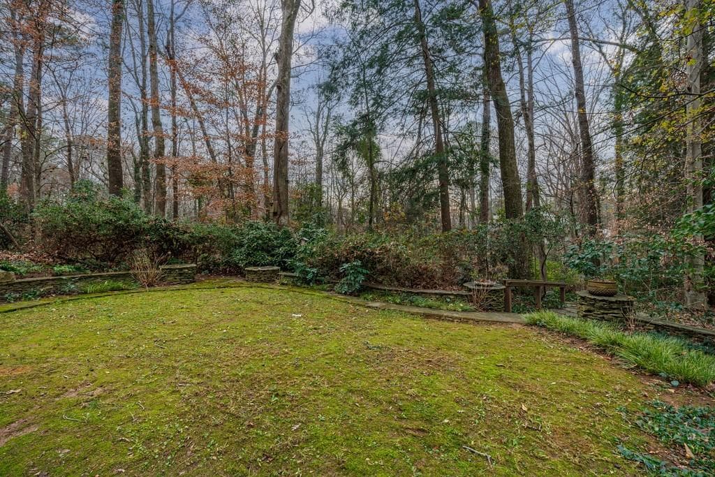 4 bedroom, 4 bathroom single family residence under contract at 3990 Randall Mill Road, Atlanta, GA 30327 — photo 8