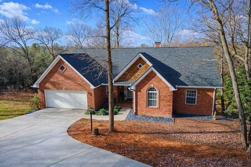 170 SEQUOYAH Drive, Cornelia, GA 30531 — most recent listing photo