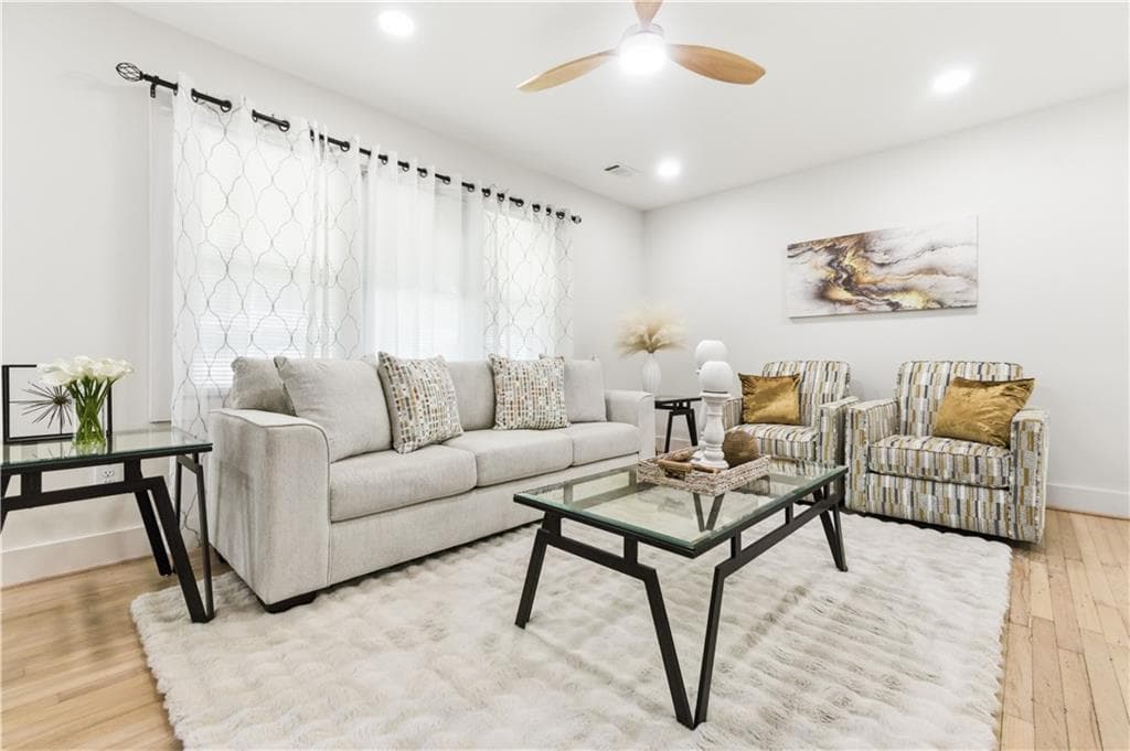 3 bedroom, 2 bathroom, 1,360 sq ft single family residence for sale at 1903 S Columbia Place, Decatur, GA 30032 — photo 6