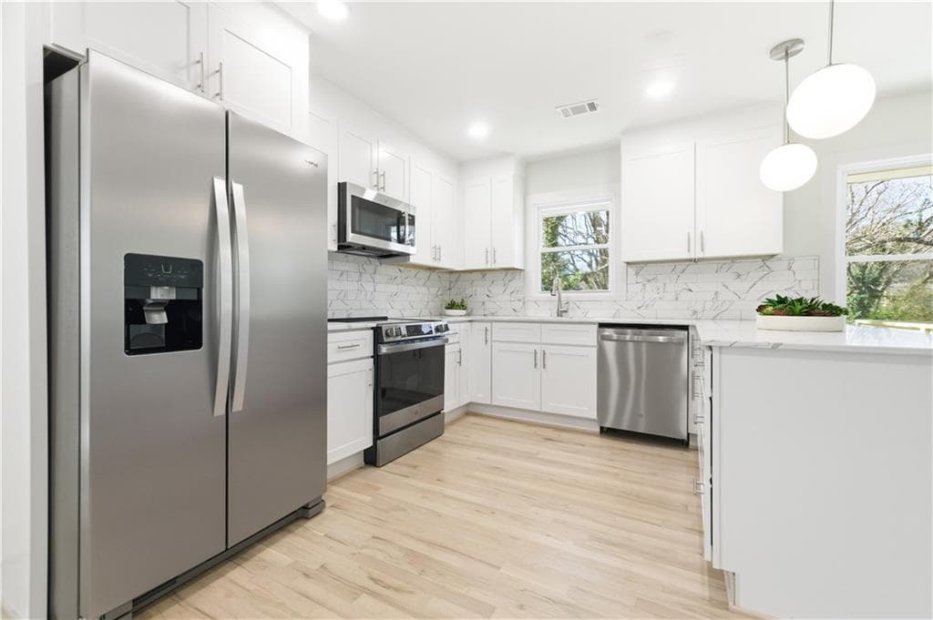 3 bedroom, 2 bathroom, 1,360 sq ft single family residence for sale at 1903 S Columbia Place, Decatur, GA 30032 — photo 9