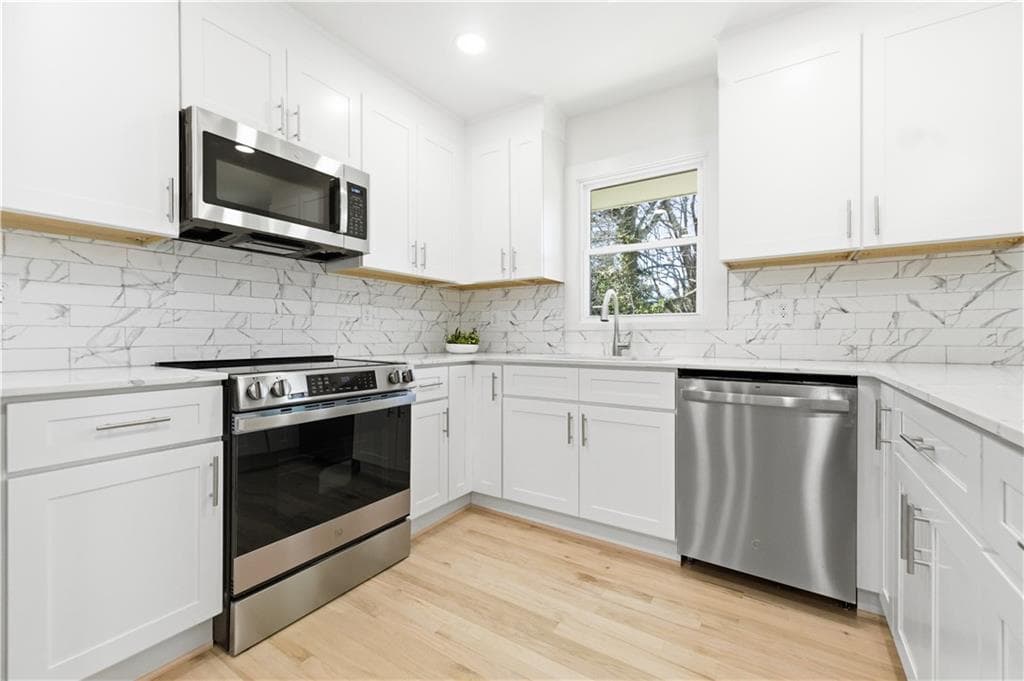 3 bedroom, 2 bathroom, 1,360 sq ft single family residence for sale at 1903 S Columbia Place, Decatur, GA 30032 — photo 10