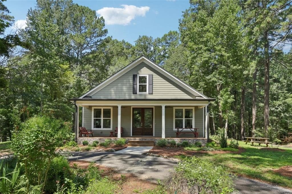2 bedroom, 2 bathroom, 1,258 sq ft single family residence under contract at 250 Stagecoach Road, Oxford, GA 30054 — photo 2