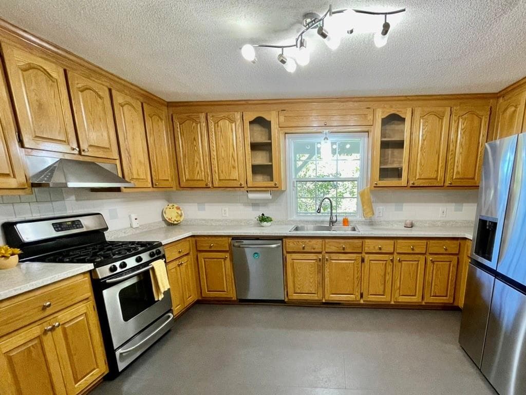 4 bedroom, 4 bathroom, 3,604 sq ft single family residence for sale at 1036 Wards Creek Drive, Dahlonega, GA 30533 — photo 10