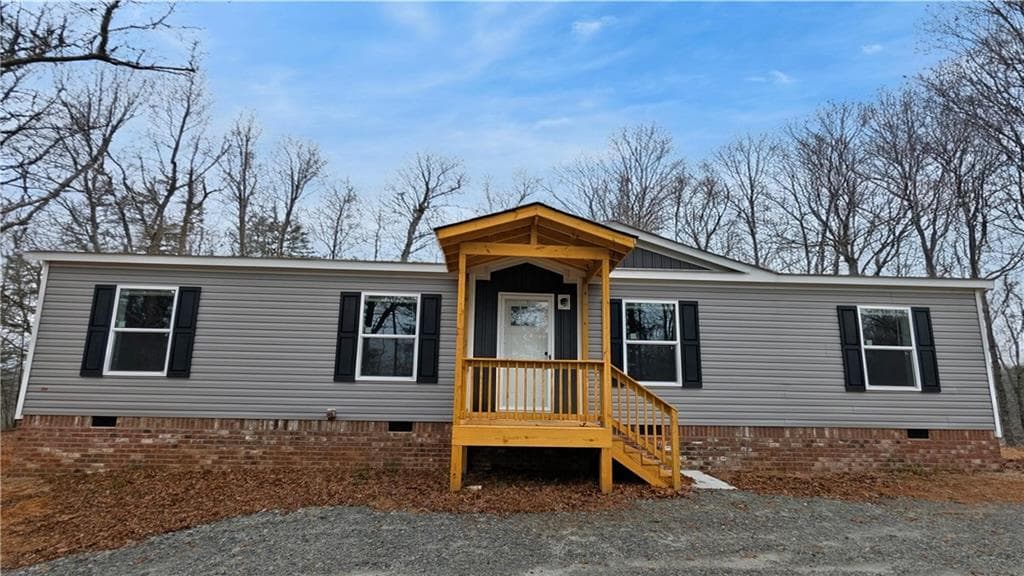 3 bedroom, 2 bathroom, 1,493 sq ft single family residence for sale at 859 Mountain Ridge Drive, Dahlonega, GA 30533 — photo 2