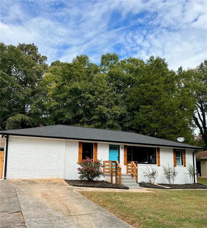3 bedroom, 2 bathroom single family residence for rent at 695 Kennesaw Drive, Smyrna, GA 30080 for $3,000 a month
