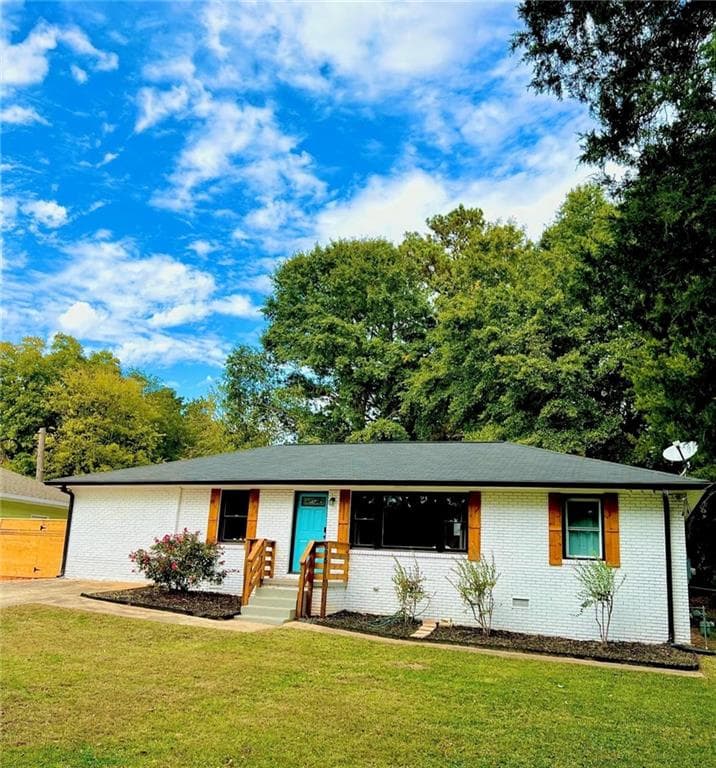 3 bedroom, 2 bathroom single family residence for rent at 695 Kennesaw Drive, Smyrna, GA 30080 for $3,000 a month — photo 2