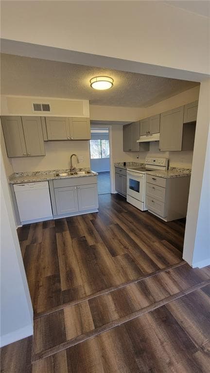 3 bedroom, 3 bathroom, 2,054 sq ft single family residence for sale at 4660 Shannon Court, Union City, GA 30291 — photo 10