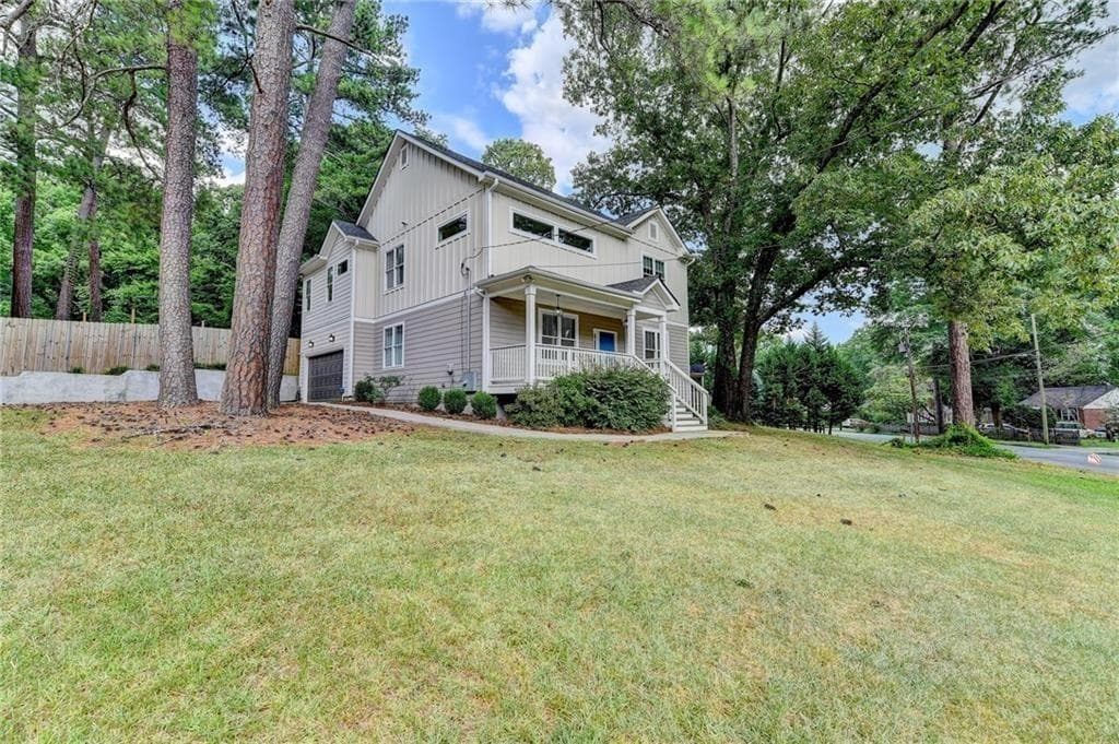 4 bedroom, 3 bathroom single family residence for rent at 1922 Brannen Road, Atlanta, GA 30316 for $3,600 a month — photo 3