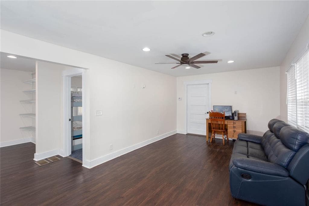 2 bedroom, 2 bathroom, 1,130 sq ft single family residence for sale at 3237 Gus Robinson Road, Powder Springs, GA 30127 — photo 7