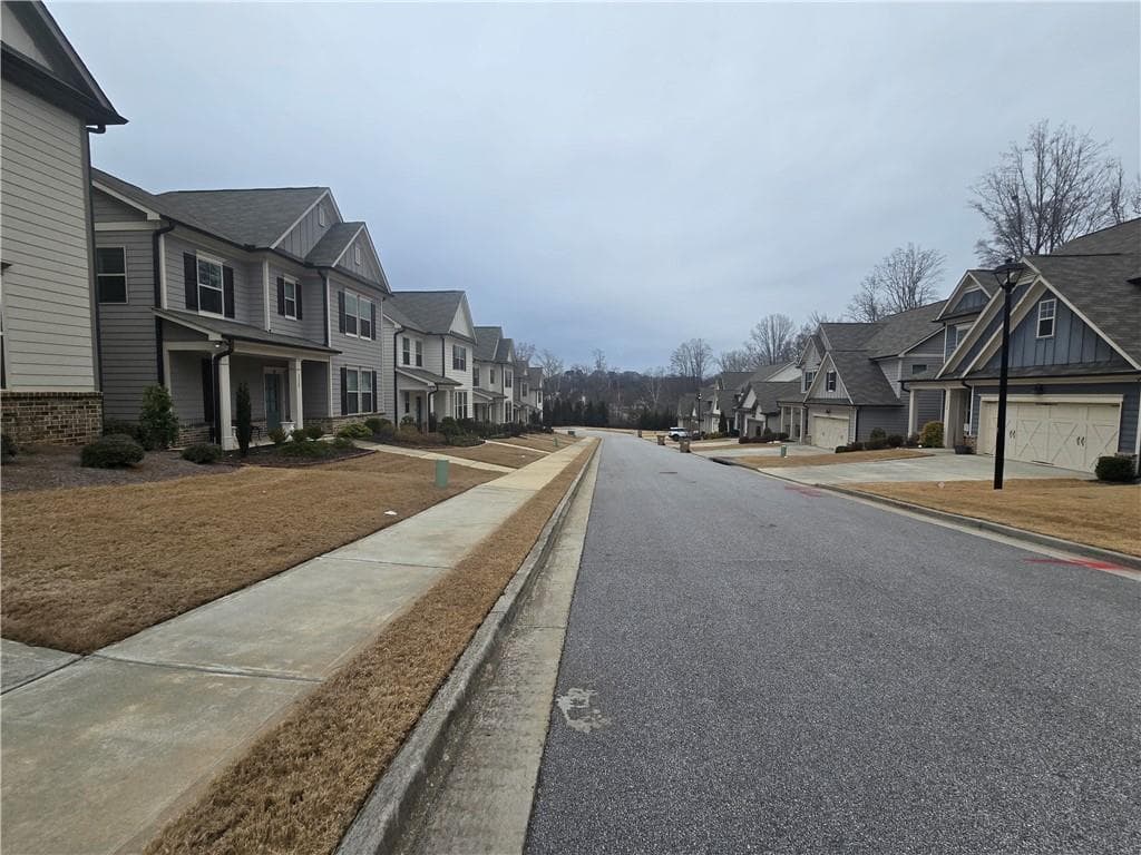 3 bedroom, 3 bathroom, 2,048 sq ft single family residence for sale at 5521 Shallow Branch Drive, Flowery Branch, GA 30542 — photo 2