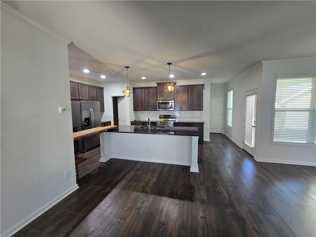 3 bedroom, 3 bathroom, 2,048 sq ft single family residence for sale at 5521 Shallow Branch Drive, Flowery Branch, GA 30542 — photo 5