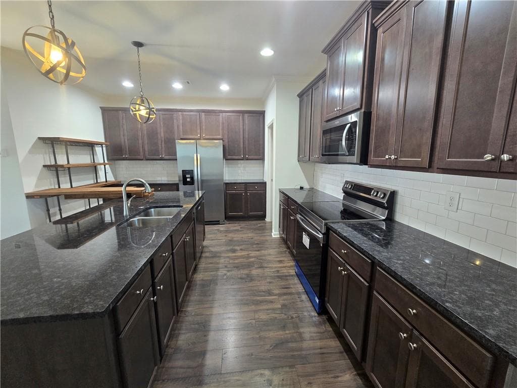 3 bedroom, 3 bathroom, 2,048 sq ft single family residence for sale at 5521 Shallow Branch Drive, Flowery Branch, GA 30542 — photo 6