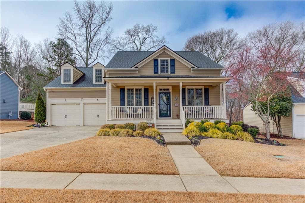 4 bedroom, 3 bathroom, 2,600 sq ft single family residence sold at 7312 Grand Reunion Drive, Hoschton, GA 30548
