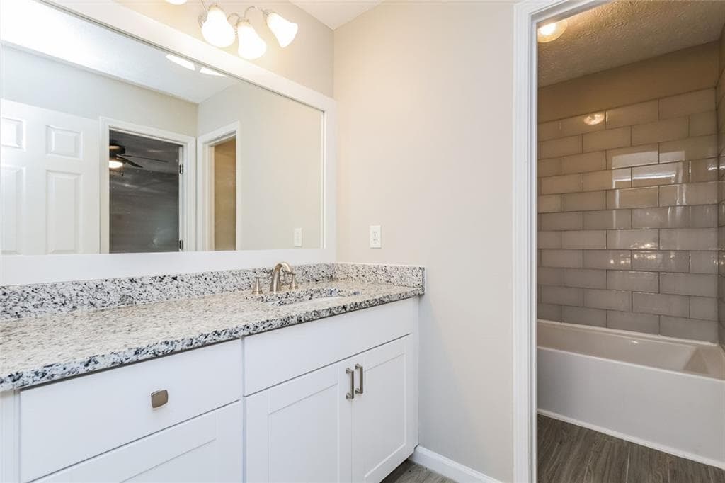 5 bedroom, 3 bathroom, 3,541 sq ft single family residence for sale at 1230 Edythe Court, Mcdonough, GA 30252 — photo 7