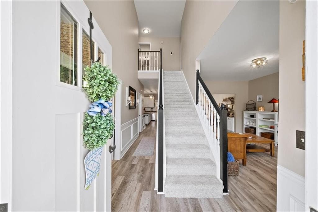 5 bedroom, 3 bathroom, 3,300 sq ft single family residence for sale at 429 Farmwood Way, Canton, GA 30115 — photo 5