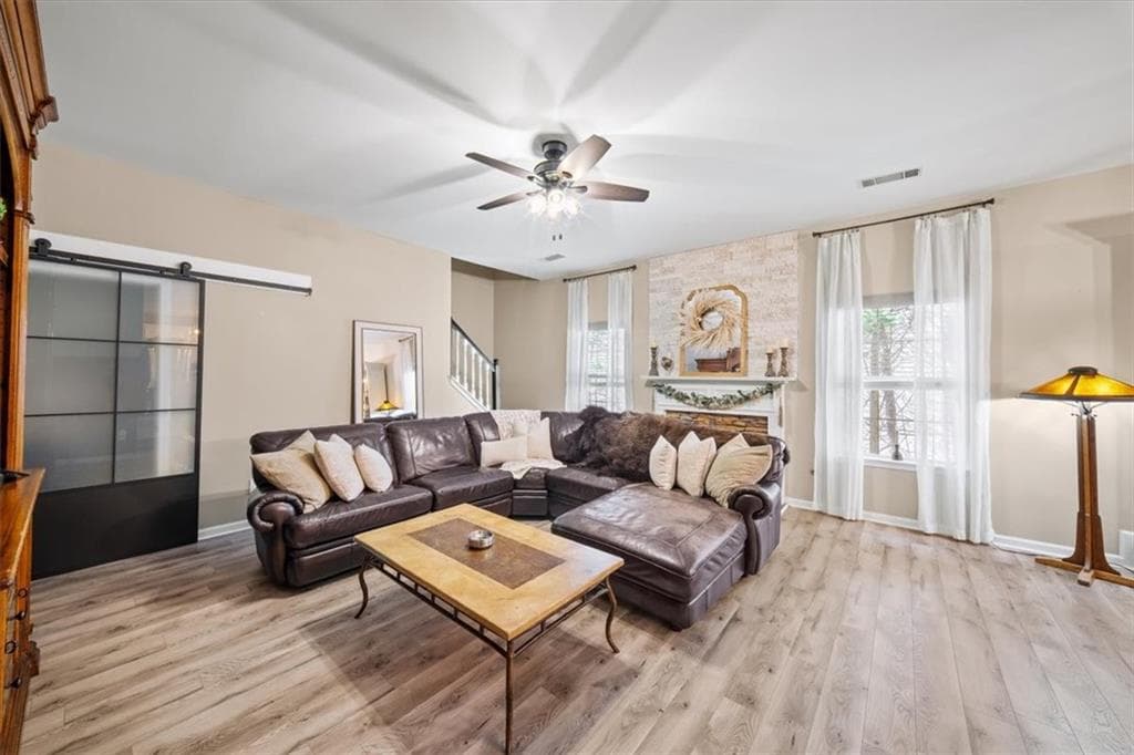 5 bedroom, 3 bathroom, 3,300 sq ft single family residence for sale at 429 Farmwood Way, Canton, GA 30115 — photo 7