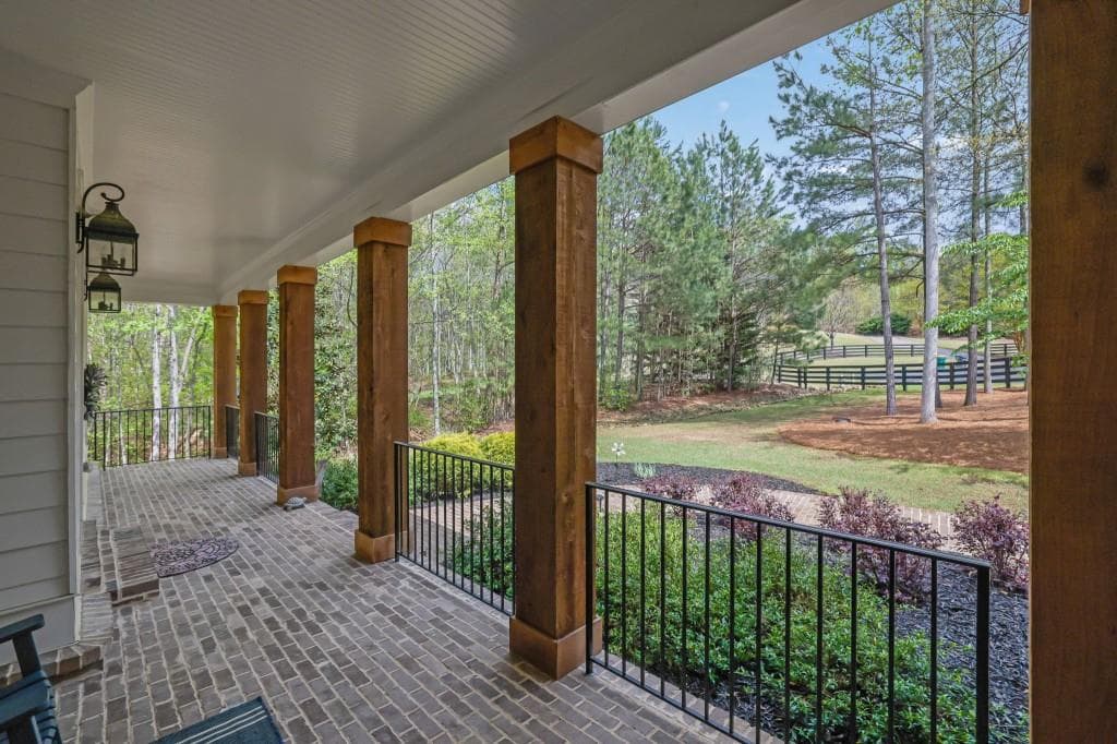 5 bedroom, 4 bathroom, 4,126 sq ft single family residence for sale at 123 Townsend Pass, Alpharetta, GA 30004 — photo 5
