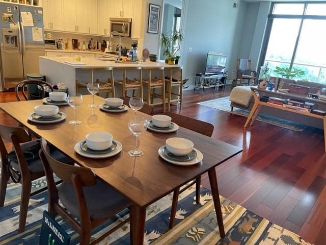 1 bedroom, 2 bathroom, 1,244 sq ft condominium under contract at 270 17th Street 1607, Atlanta, GA 30363 — photo 3