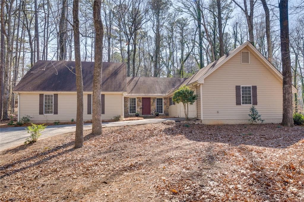 1100 Willow Bend, Roswell, GA 30075 — most recent listing photo