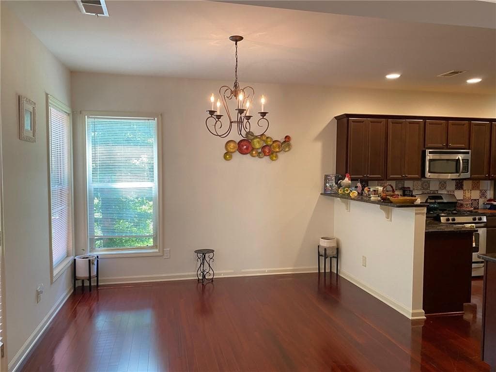 4 bedroom, 3 bathroom, 2,405 sq ft single family residence for sale at 3692 archgate Court, Alpharetta, GA 30004 — photo 6