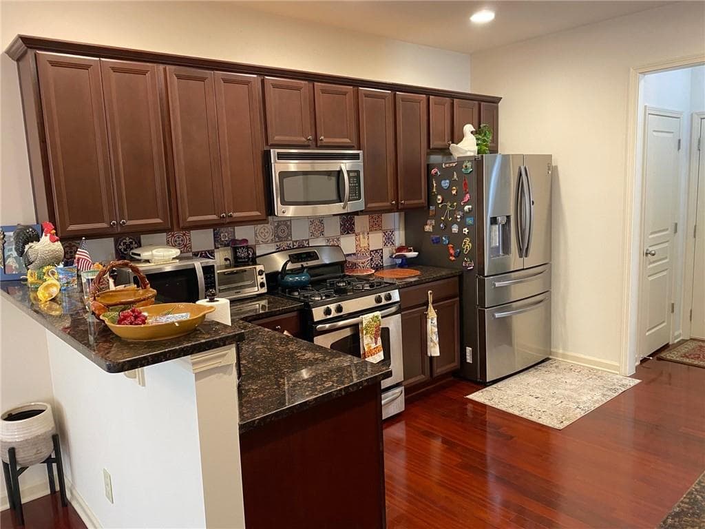 4 bedroom, 3 bathroom, 2,405 sq ft single family residence for sale at 3692 archgate Court, Alpharetta, GA 30004 — photo 10