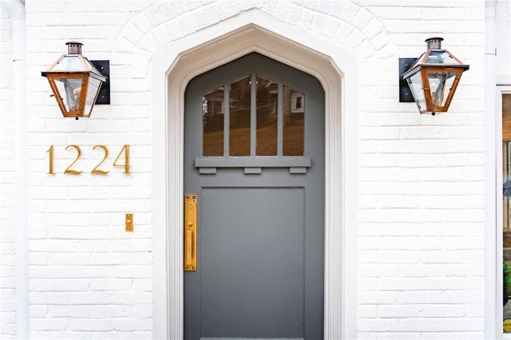 3 bedroom, 2 bathroom, 1,610 sq ft single family residence for sale at 1224 Stillwood Drive, Atlanta, GA 30306 — photo 4