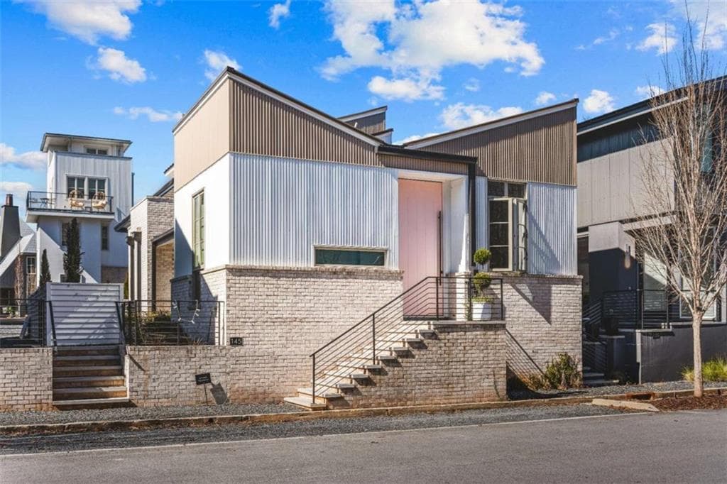 3 bedroom, 3 bathroom, 1,589 sq ft single family residence for sale at 145 Arcadia Avenue, Fayetteville, GA 30214 — photo 1 of 37