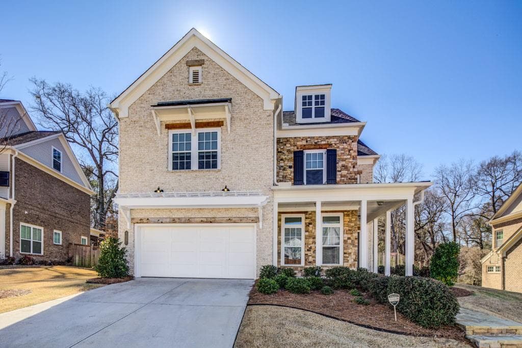 5 bedroom, 5 bathroom, 3,418 sq ft single family residence sold at 4640 Vinings Canyon Bend, Atlanta, GA 30339