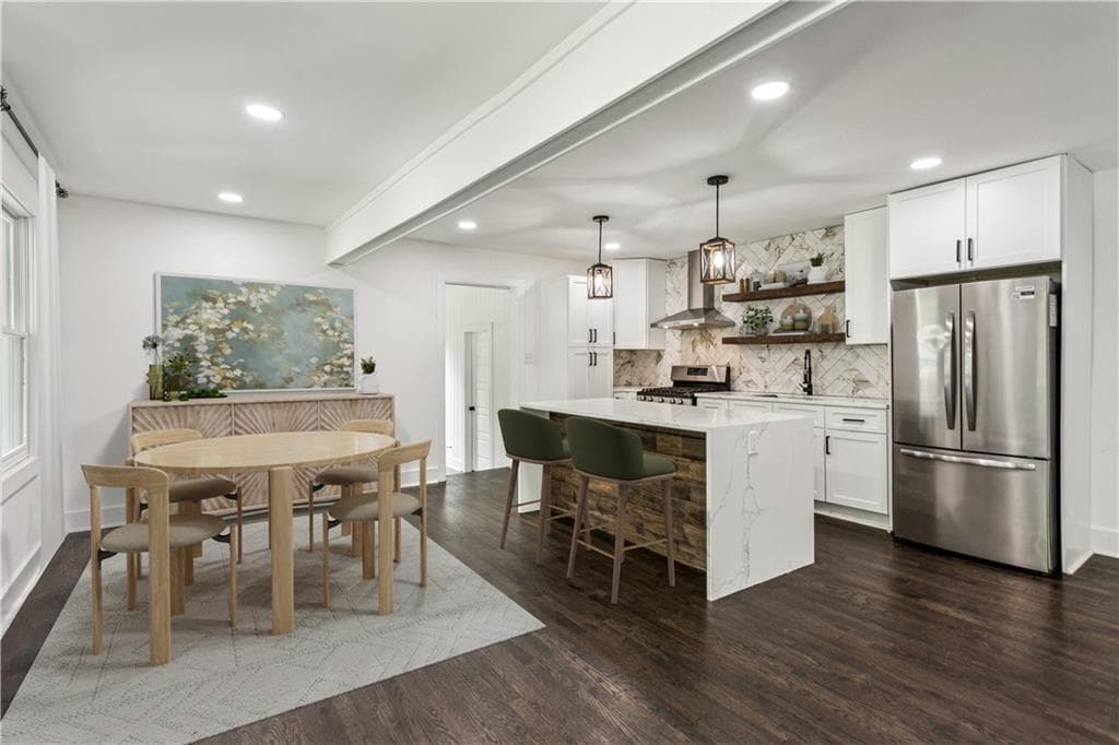 3 bedroom, 3 bathroom, 1,700 sq ft single family residence for sale at 1477 Spruce Drive, Smyrna, GA 30080 — photo 3