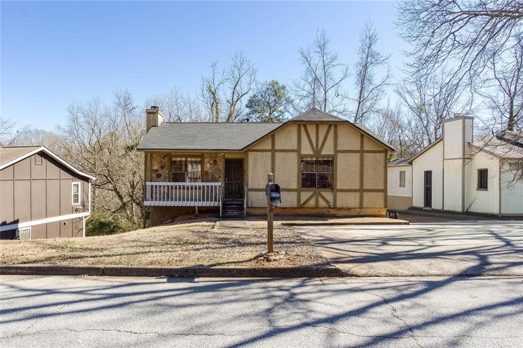 1105 Mainstreet Valley Drive, Stone Mountain, GA 30088 — most recent listing photo