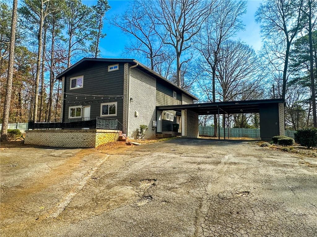 quadruplex sold at 1277 Goodwin Road, Atlanta, GA 30324