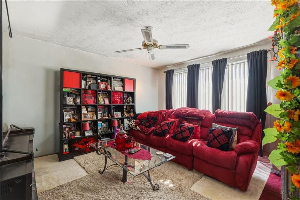 3 bedroom, 2 bathroom, 1,314 sq ft condominium under contract at 1198 Ashborough Terrace J, Marietta, GA 30067 — photo 4