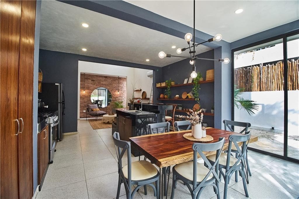3 bedroom, 4 bathroom, 3,100 sq ft single family residence for sale at 28 La Selva, Out of Country, TX 77760 — photo 6