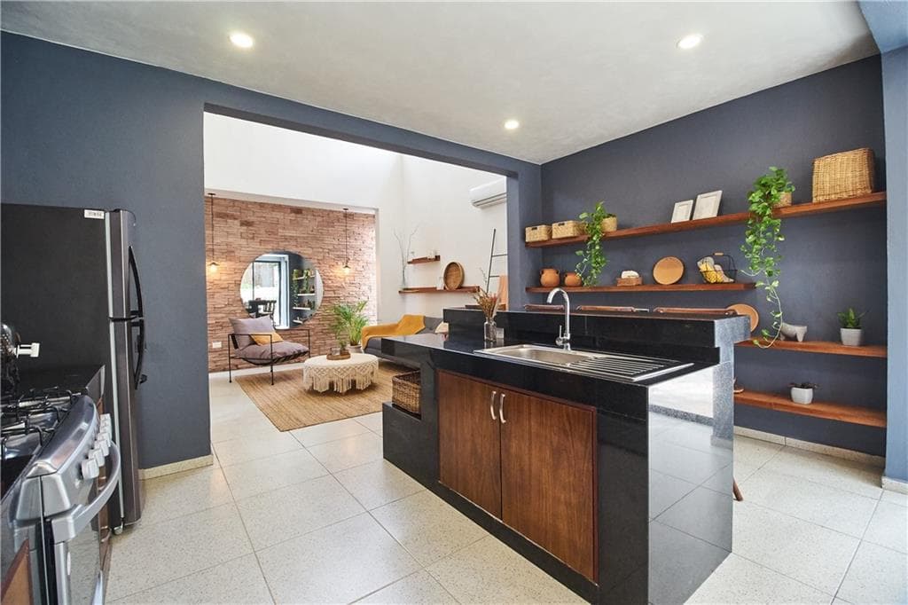 3 bedroom, 4 bathroom, 3,100 sq ft single family residence for sale at 28 La Selva, Out of Country, TX 77760 — photo 8