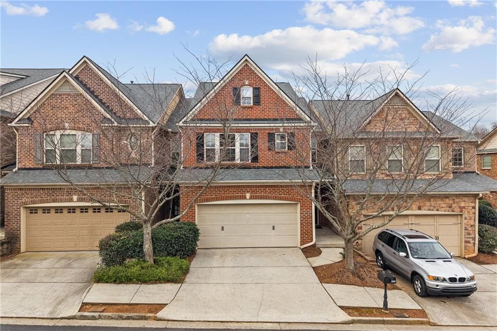 3 bedroom, 3 bathroom, 2,338 sq ft townhouse sold at 3476 Flycatcher Way, Duluth, GA 30097