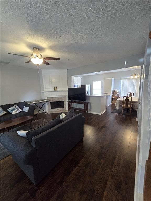 3 bedroom, 3 bathroom, 1,370 sq ft townhouse for sale at 1090 Kilmington Court, Alpharetta, GA 30009 — photo 4