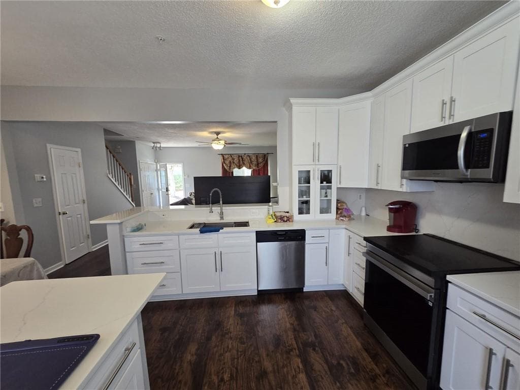3 bedroom, 3 bathroom, 1,370 sq ft townhouse for sale at 1090 Kilmington Court, Alpharetta, GA 30009 — photo 9
