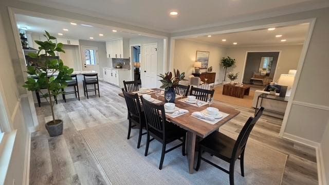 4 bedroom, 4 bathroom, 3,000 sq ft single family residence under contract at 610 Glenforest Road, Atlanta, GA 30328 — photo 10