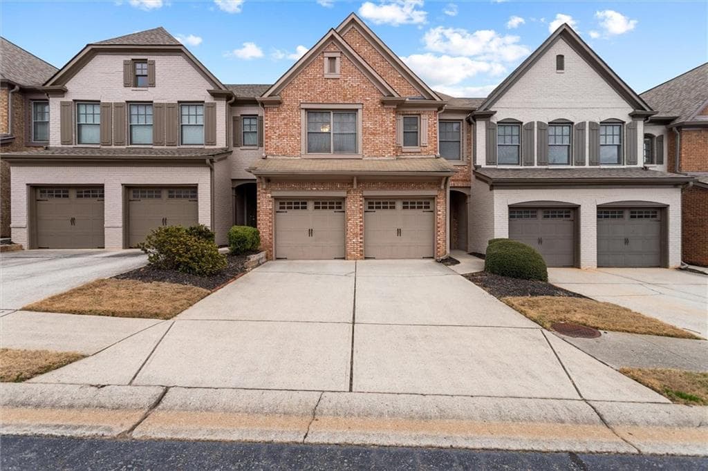 4913 Berkeley Oak Circle, Peachtree Corners, GA 30092 — most recent listing photo
