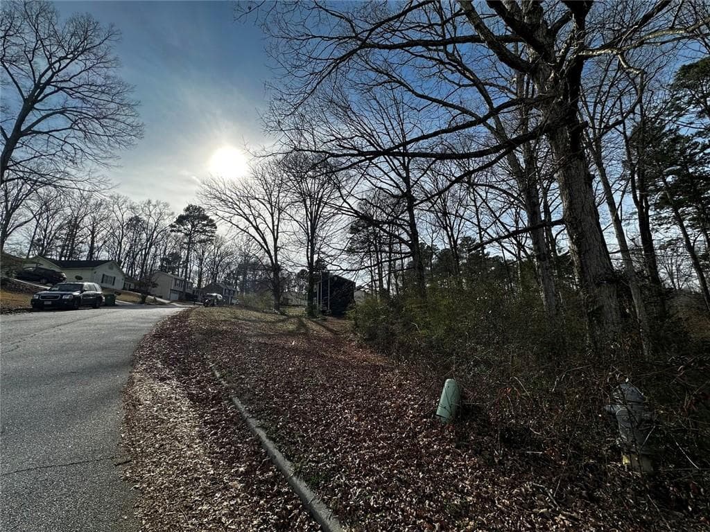 single family residence for sale at 5566 La Fleur Trail, Lithonia, GA 30038 — photo 8