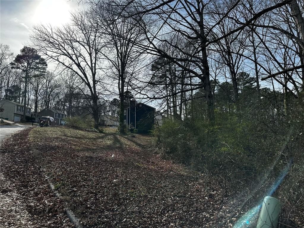 single family residence for sale at 5566 La Fleur Trail, Lithonia, GA 30038 — photo 10
