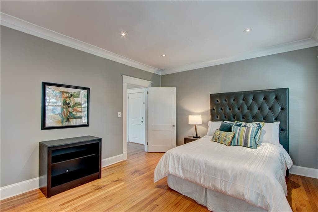 2 bedroom, 2 bathroom, 1,100 sq ft quadruplex for rent at 722 Ponce De Leon Court, Atlanta, GA 30308 for $2,750 a month — photo 6