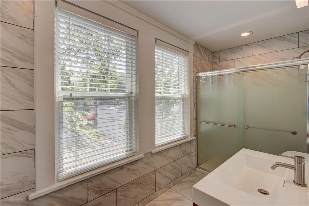 2 bedroom, 2 bathroom, 1,100 sq ft quadruplex for rent at 722 Ponce De Leon Court, Atlanta, GA 30308 for $2,750 a month — photo 7
