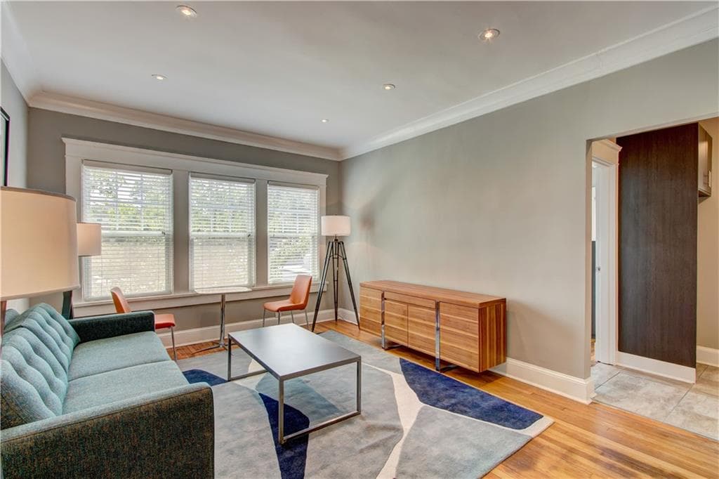 2 bedroom, 2 bathroom, 1,100 sq ft quadruplex for rent at 722 Ponce De Leon Court, Atlanta, GA 30308 for $2,750 a month — photo 8