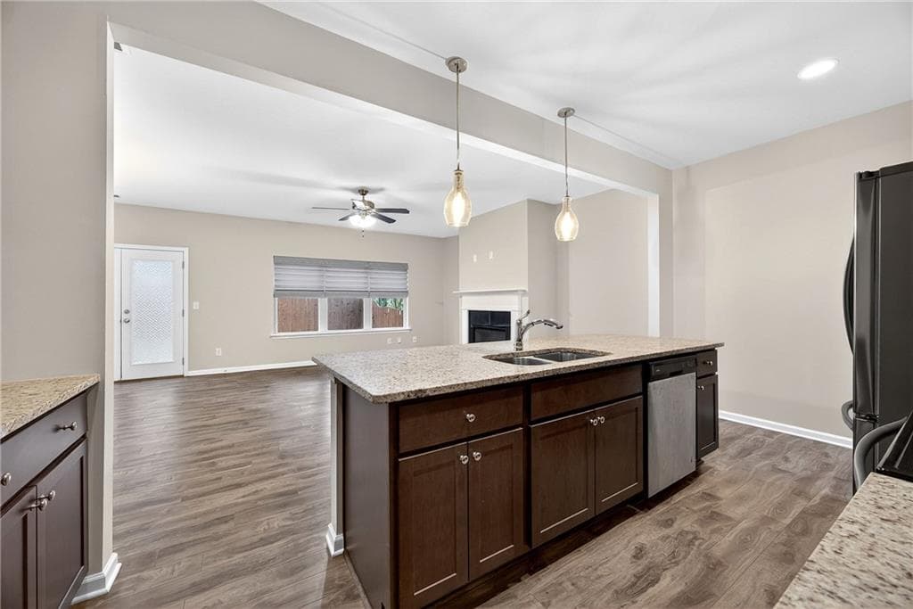 3 bedroom, 3 bathroom, 2,120 sq ft townhouse for sale at 493 Jefferson Chase Street, Atlanta, GA 30354 — photo 9