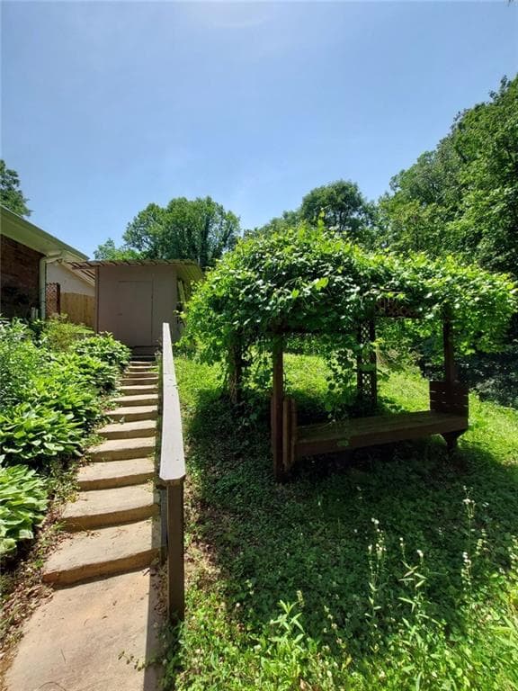 4 bedroom, 3 bathroom, 2,816 sq ft single family residence for sale at 108 Woodland Street, Buford, GA 30518 — photo 2