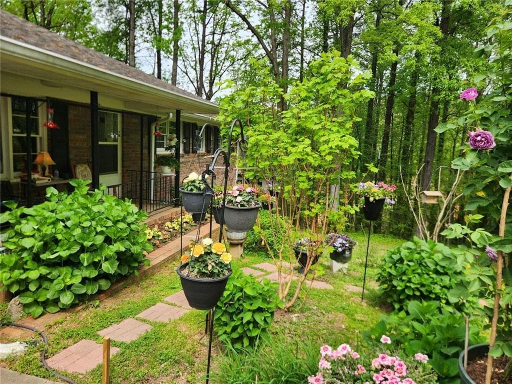 4 bedroom, 3 bathroom, 2,816 sq ft single family residence for sale at 108 Woodland Street, Buford, GA 30518 — photo 3
