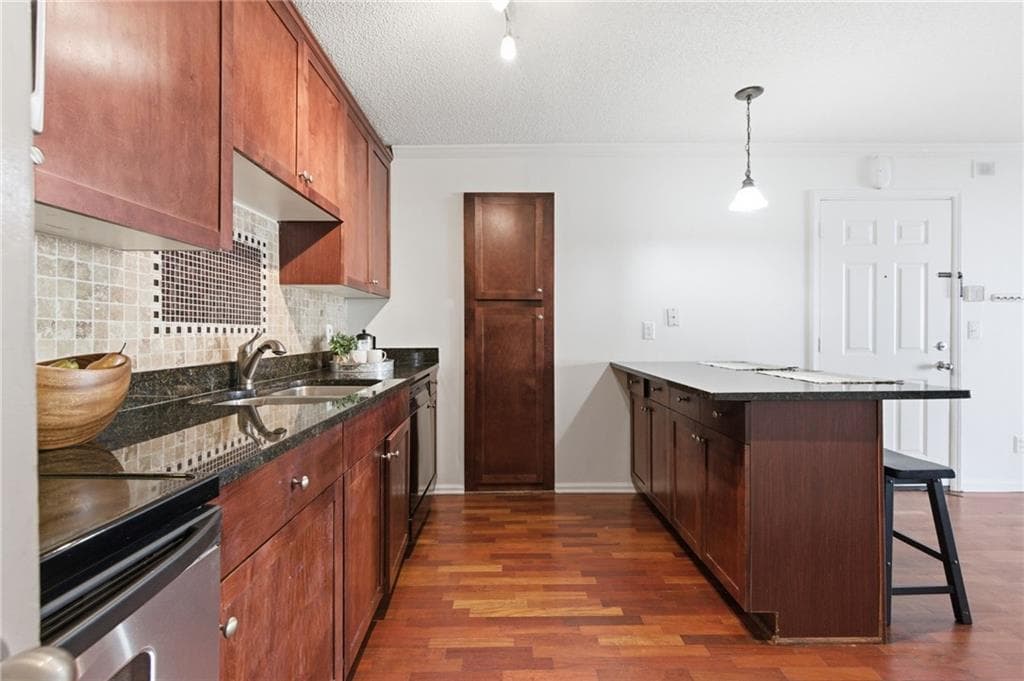 1 bedroom, 1 bathroom, 650 sq ft condominium for sale at 2657 Lenox Road E68, Atlanta, GA 30324 — photo 8